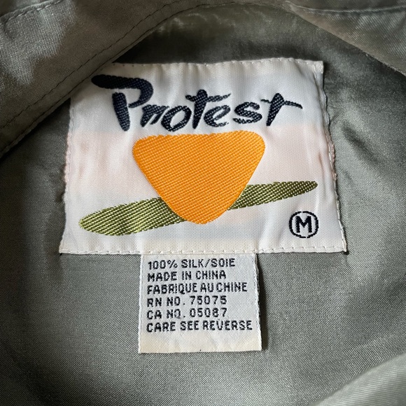 olive green vintage silk button collared shirt - Picture 5 of 5